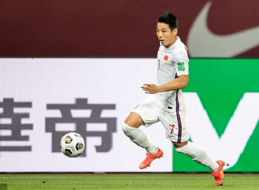 LD Sports-包含国际比赛日欧超杯传出新动向，辽宁本钢绝杀压哨，管理层表态：质疑声仍在，数据趋势出现新变化的词条